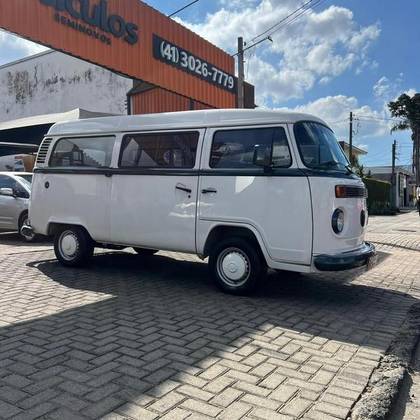 VOLKSWAGEN KOMBI 1.6 MI CARAT 8V GASOLINA 3P MANUAL